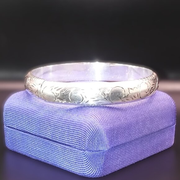 925 Sterling Silver Vintage Intricately Etched Hinged Bangle Bracelet - Picture 7 of 15